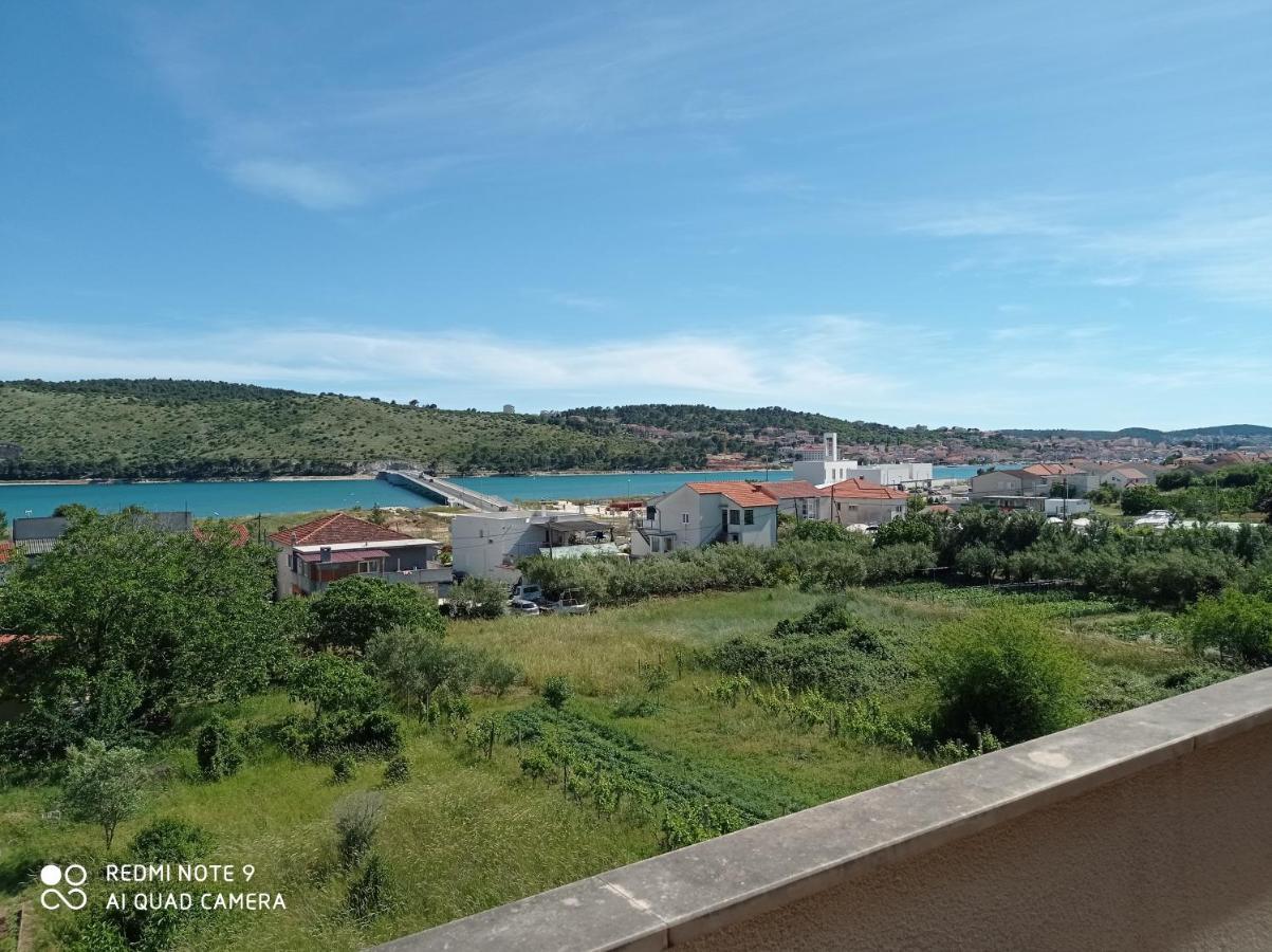 Studio Apartment With Balcony Trogir Exteriér fotografie